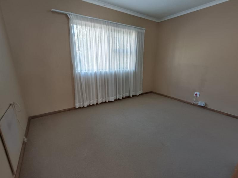 4 Bedroom Property for Sale in Bergsig Western Cape